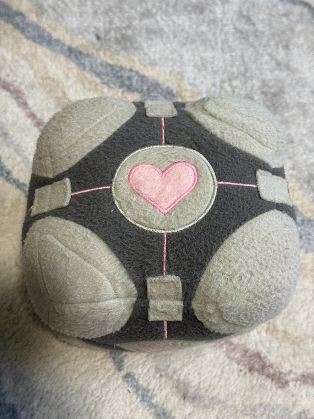 Valve Portal Critters Companion Cube Plush Doll Portal 2 Video Game 2012